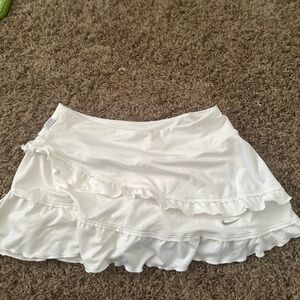 Nike Women's White Ruffled Skort
